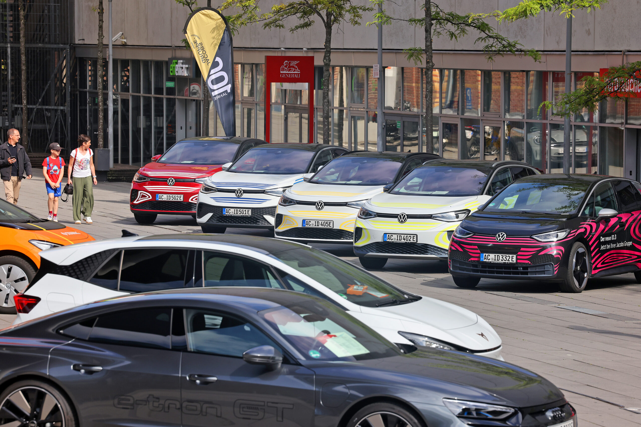 Beitragsbild zu STAWAG-Probefahrtentag – Elektromobilität live erleben!